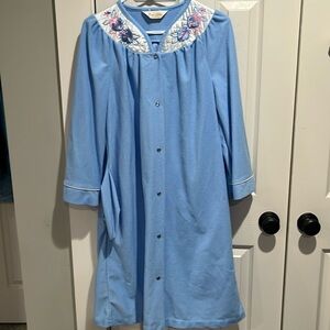 Classic Light Blue Women's Button-Front Robe with Embroidered Yoke